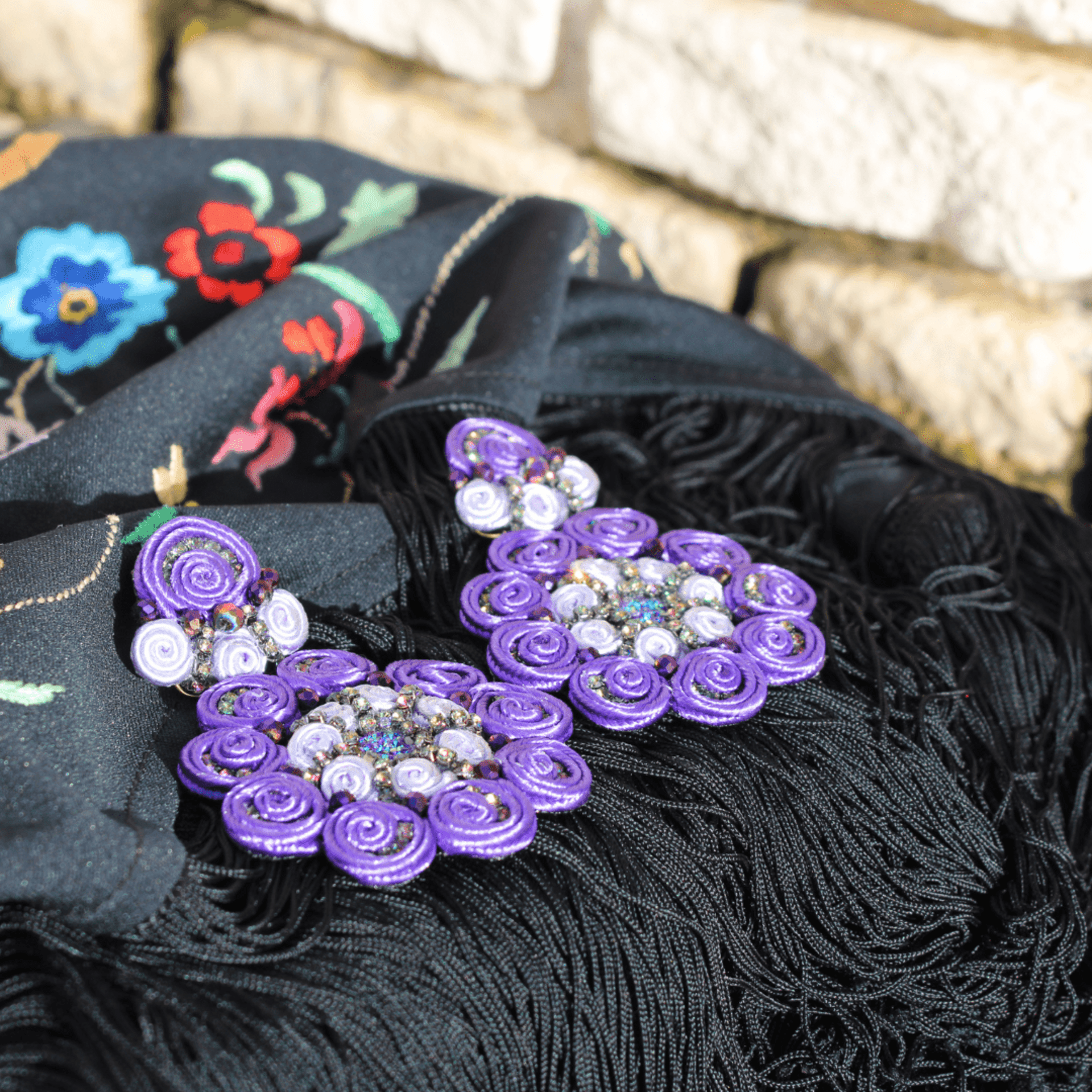 "Encaracolao" - Pendientes Colección Flamenca - Lila - 3